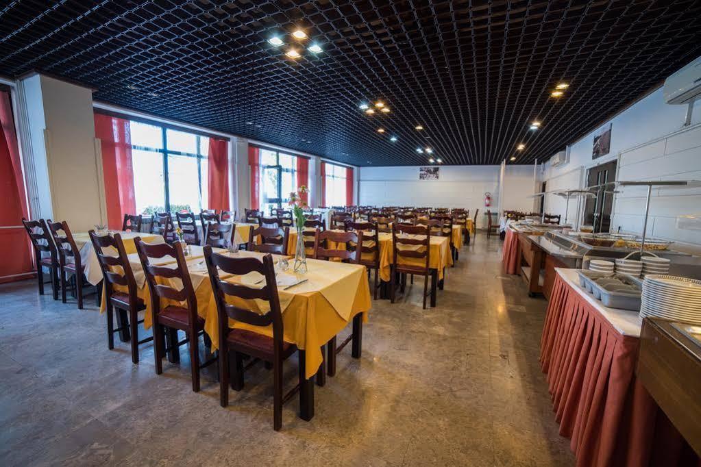 Hotel Zagreb Crikvenica Bagian luar foto