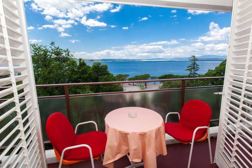 Hotel Zagreb Crikvenica Bagian luar foto