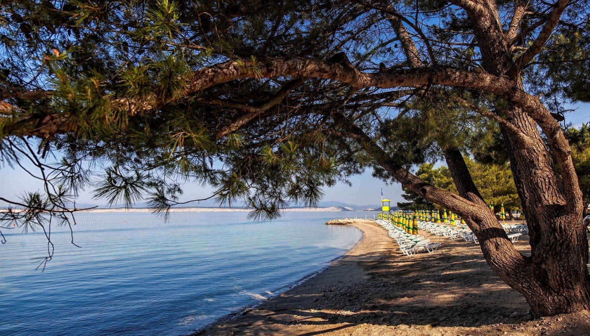 Hotel Zagreb Crikvenica Bagian luar foto